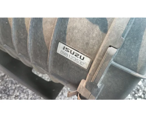 ISUZU NQR AIR CLEANER