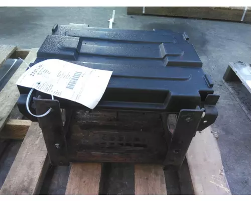 ISUZU NQR BATTERY BOX