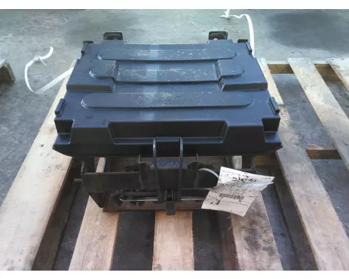 ISUZU NQR BATTERY BOX