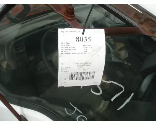 ISUZU NQR Cab Clip