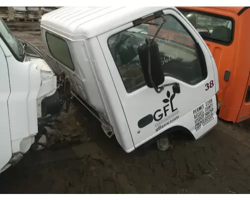 ISUZU NQR Cab Clip