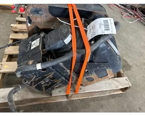 ISUZU NQR DEF Tank