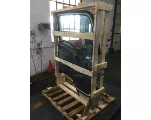 ISUZU NQR DOOR ASSEMBLY, FRONT