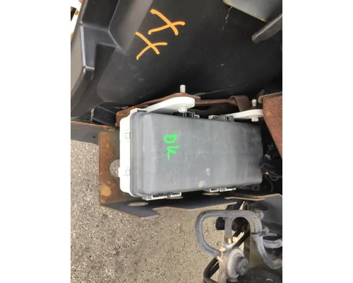 ISUZU NQR FUSE BOX