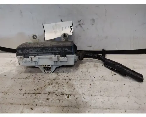 ISUZU NQR FUSE BOX