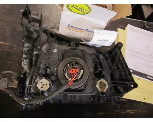 ISUZU NQR HEADLAMP ASSEMBLY