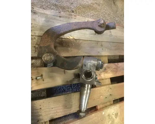 ISUZU NQR SPINDLEKNUCKLE, FRONT