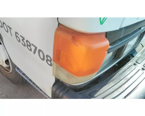 ISUZU NQR TURN SIGNAL LIGHT