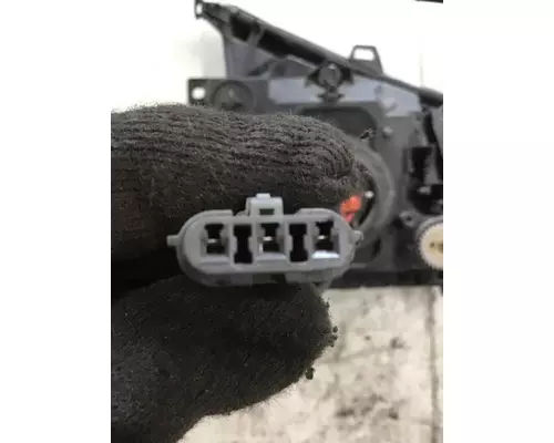 ISUZU NRR 2004-2007 HEADLAMP ASSEMBLY