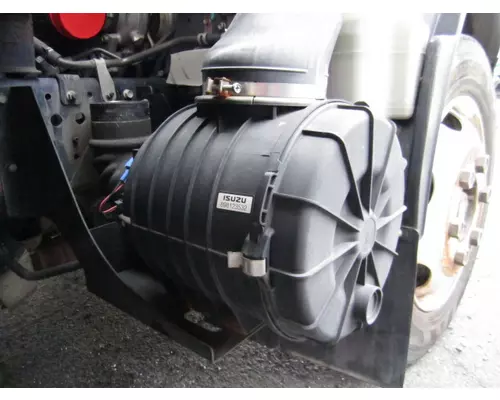 ISUZU NRR AIR CLEANER