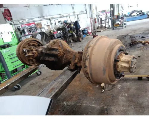 ISUZU NRR AXLE HOUSING, REAR (REAR)