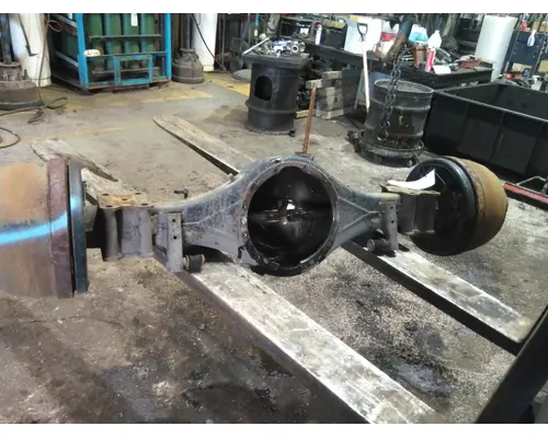 ISUZU NRR AXLE HOUSING, REAR (REAR)