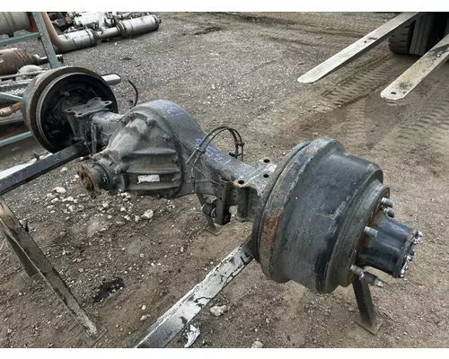 ISUZU NRR Axle Assembly, Rear