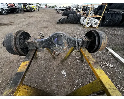 ISUZU NRR Axle Assembly, Rear