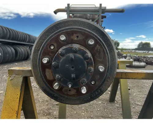 ISUZU NRR Axle Assembly, Rear