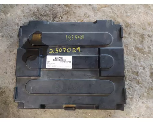 ISUZU NRR BATTERY BOX COVER