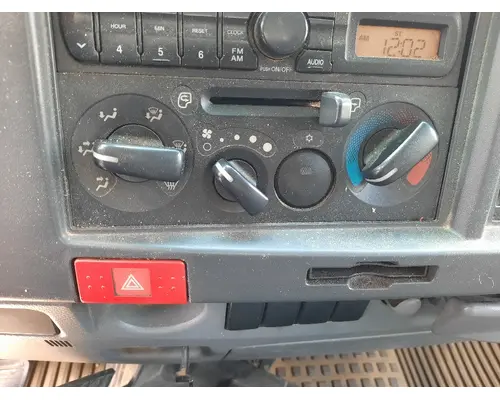 ISUZU NRR CAB