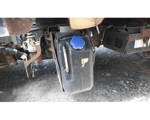 ISUZU NRR DEF TANK