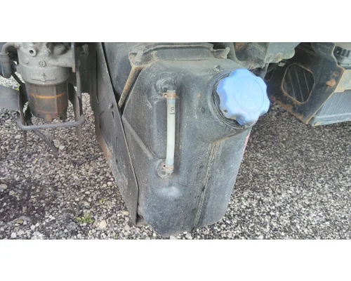ISUZU NRR DEF TANK