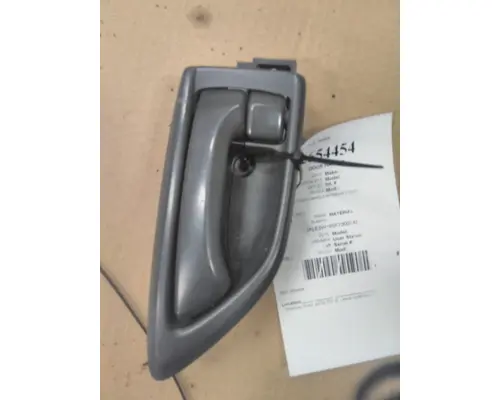 ISUZU NRR DOOR HANDLE