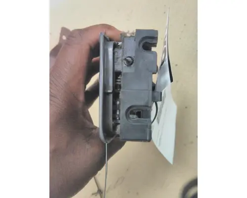 ISUZU NRR DOOR HANDLE