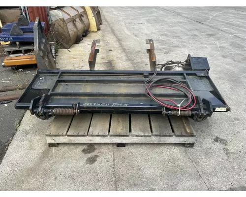 ISUZU NRR Equipment (Mounted)