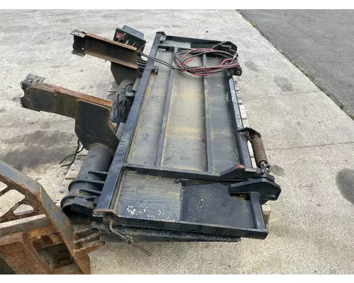 ISUZU NRR Equipment (Mounted)