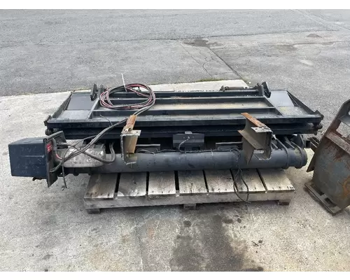 ISUZU NRR Equipment (Mounted)