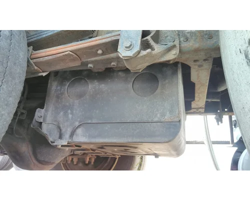 ISUZU NRR FUEL TANK
