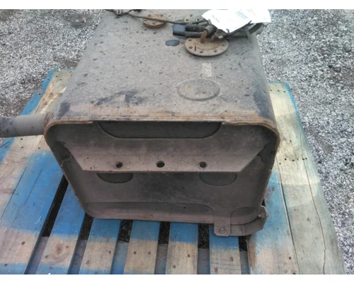 ISUZU NRR FUEL TANK