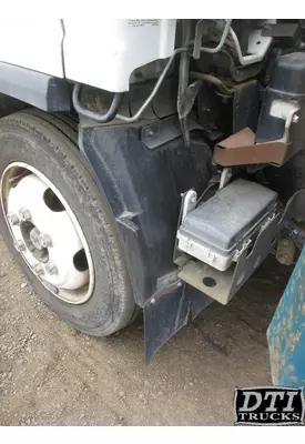 ISUZU NRR Fender Extension