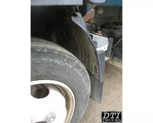 ISUZU NRR Fender Extension