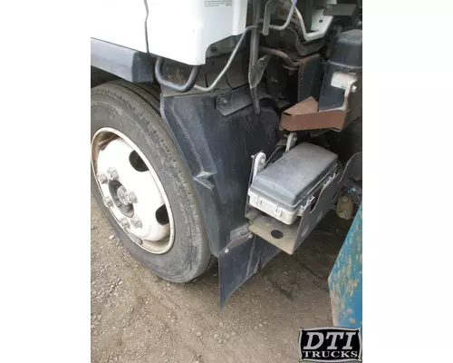 ISUZU NRR Fender Extension