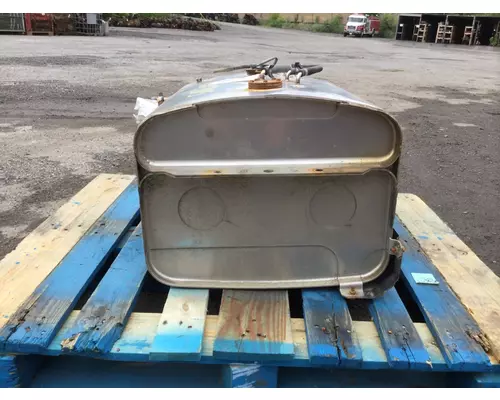 ISUZU NRR Fuel Tank