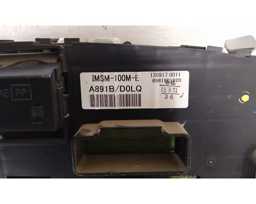 ISUZU NRR GAUGE CLUSTER