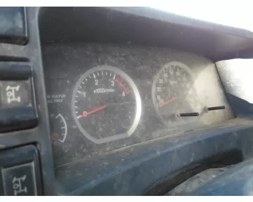 ISUZU NRR GAUGE CLUSTER