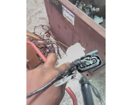 ISUZU NRR LATCHLOCKLEVER