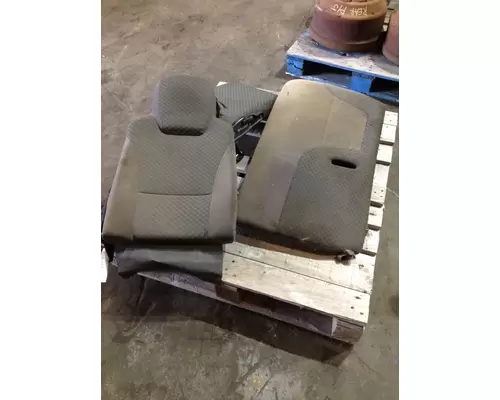 ISUZU NRR SEAT, FRONT