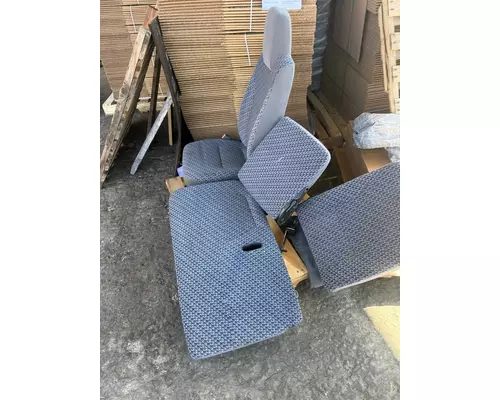 ISUZU NRR Seat, Front