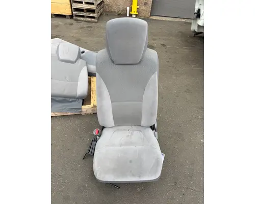 ISUZU NRR Seat, Front