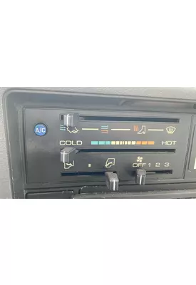 ISUZU NRR Temperature Control