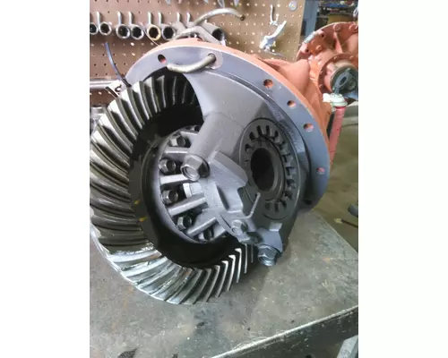 ISUZU R040R538 DIFFERENTIAL ASSEMBLY REAR REAR