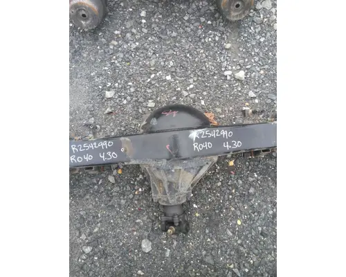 ISUZU R040 AXLE ASSEMBLY, REAR (REAR)