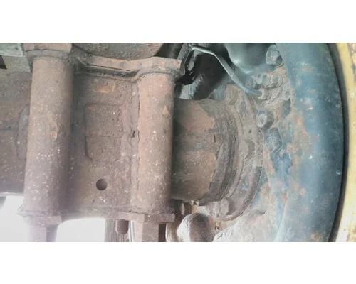 ISUZU R040 AXLE ASSEMBLY, REAR (REAR)