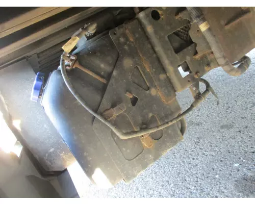 ISUZU REACH DEF TANK