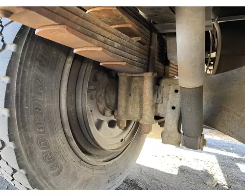 ISUZU W4500 Axle Assembly, Rear