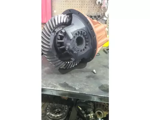 ISUZU W4R538 DIFFERENTIAL ASSEMBLY REAR REAR