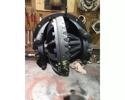 ISUZU W4R557 DIFFERENTIAL ASSEMBLY REAR REAR