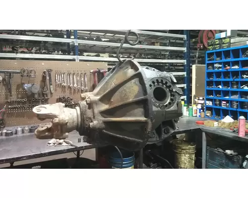 ISUZU W4R557 DIFFERENTIAL ASSEMBLY REAR REAR