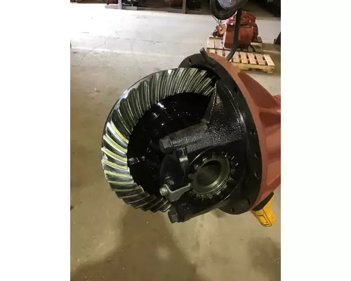 ISUZU W4R586 DIFFERENTIAL ASSEMBLY REAR REAR